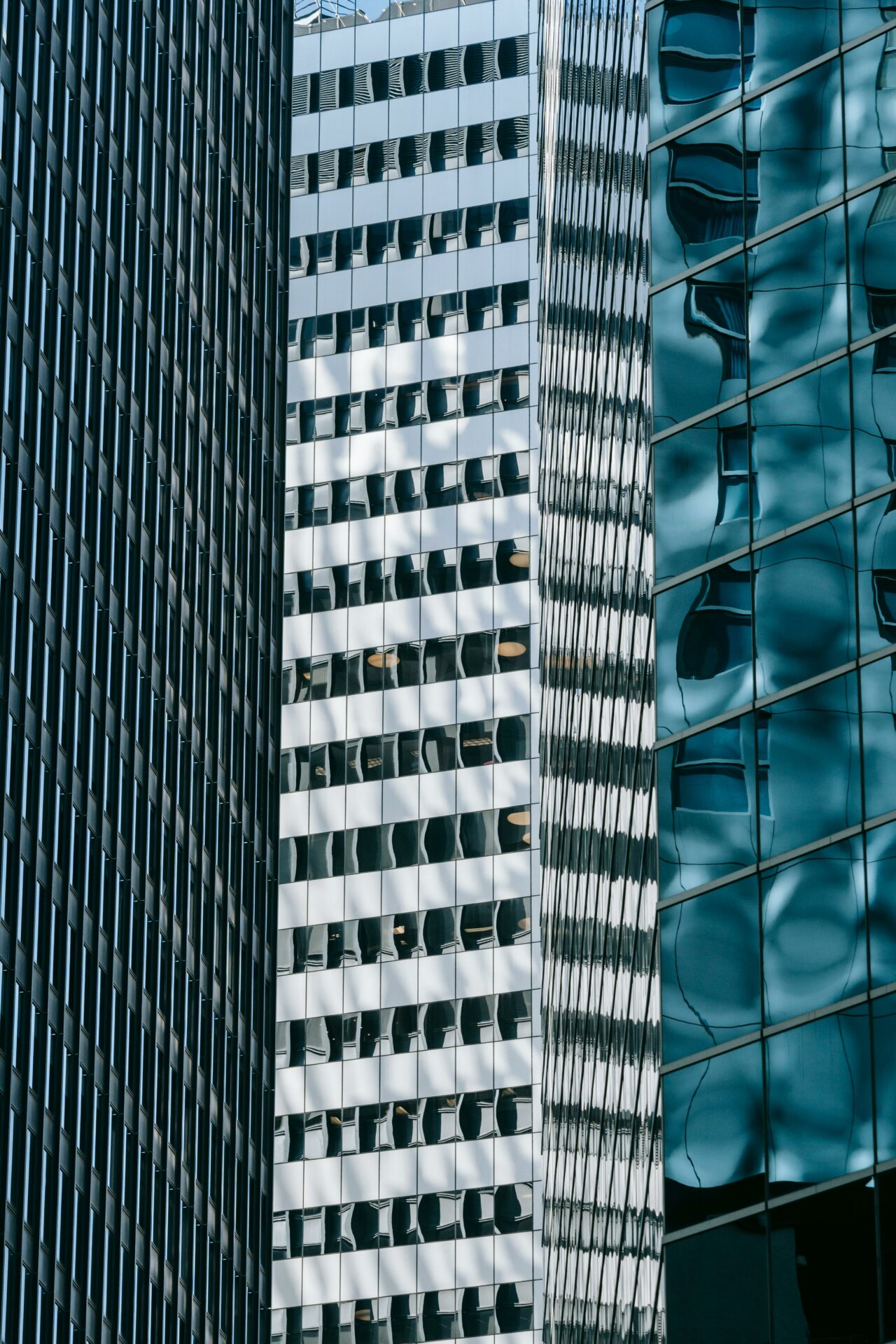 Ensuring effective monitoring: Outsourcing management according to MaRisk AT 9